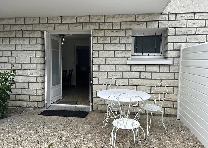 Centre-ville La Roche-posay, Jardin, Terrasse, Wifi, Lave-vaisselle - Fr-1-541-147 La Roche-Posay